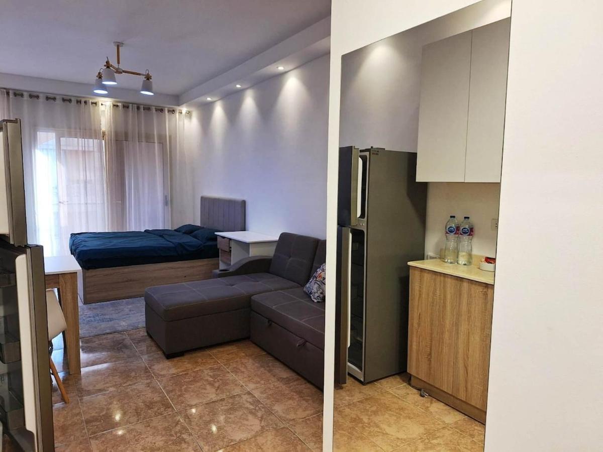 Florenza Khamsin, I415-b Apartment